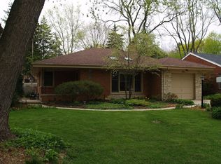 817 Webster Ave, Wheaton, IL 60187