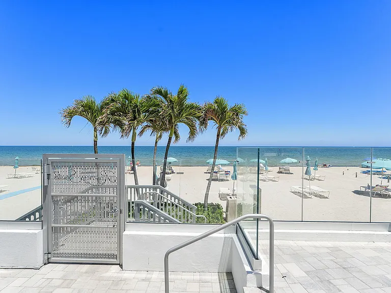 3750 Galt Ocean Dr #1002 — Photo 30