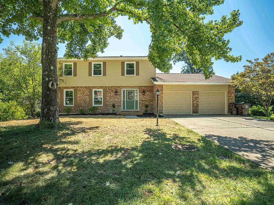 1st image of 222 W Dilcrest Cir