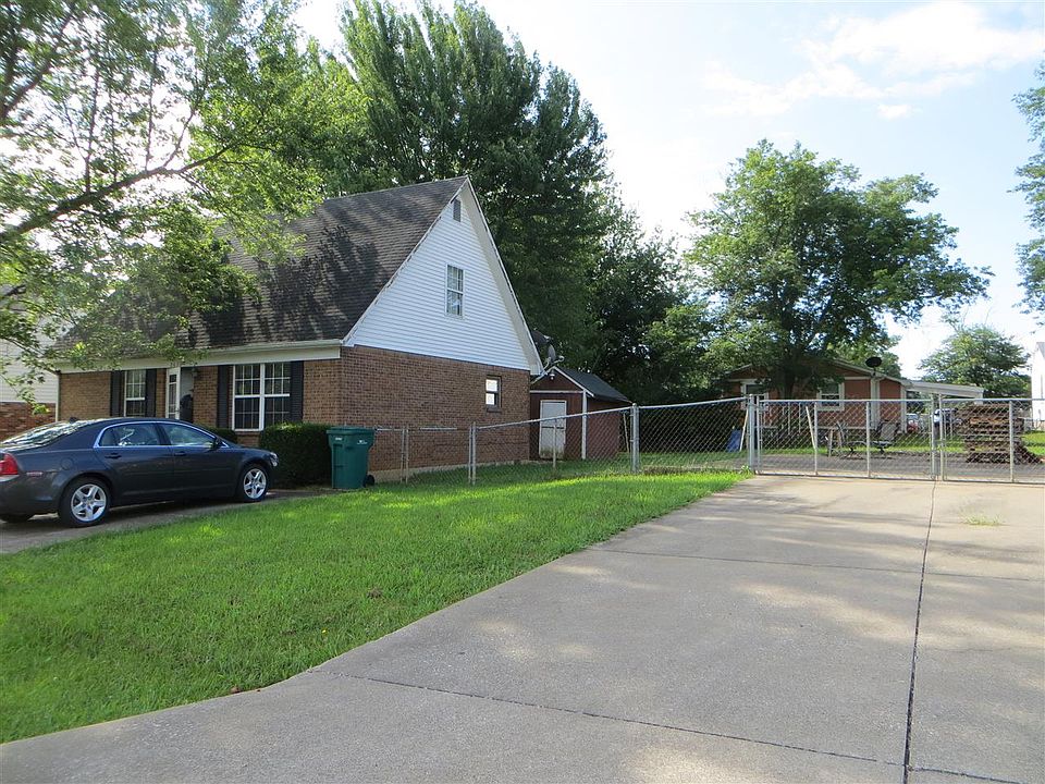 1st image of 2633 Vonoa Dr #4