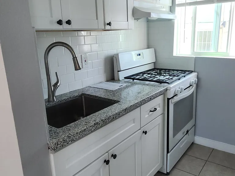 1915 Atlantic Ave #5 — Photo 11