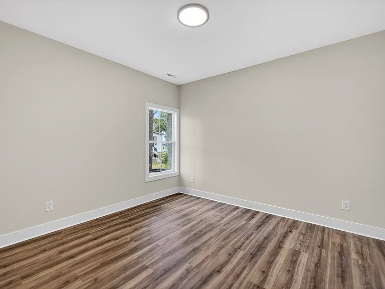 106 Lee Dr — Photo 21