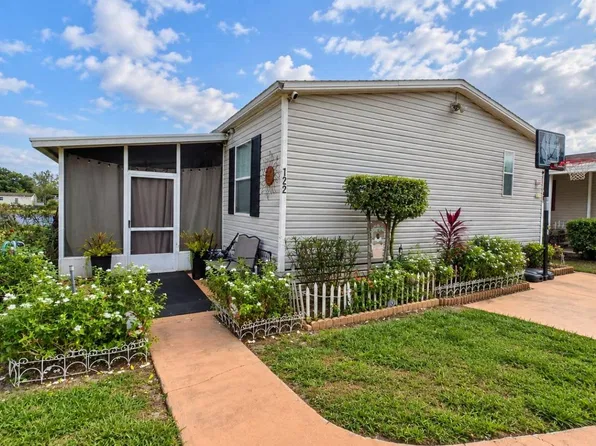 122 W Seaflower St, Apopka, FL 32712