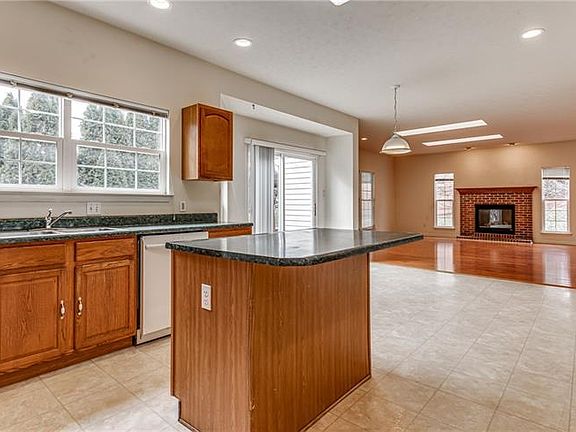 5th image of 8103 Palomino Dr