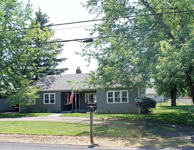 1st image of 1466 Bryant Ave