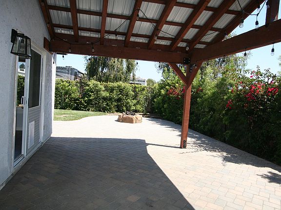 3rd image of 5235 Felicia St