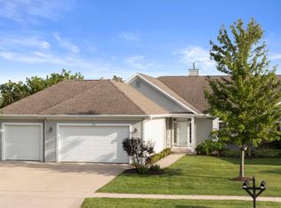 500 S Stone Ridge Dr, Lake Geneva, WI 53147