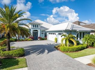 6010 Barthelemy Ave, Naples, FL 34113