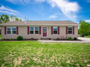 2910 Bloomington Rd, East Peoria, IL 61611