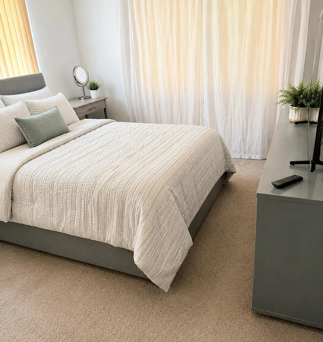 2 bed, 1.5 bath, 819 sqft, $1,800 — Photo 3