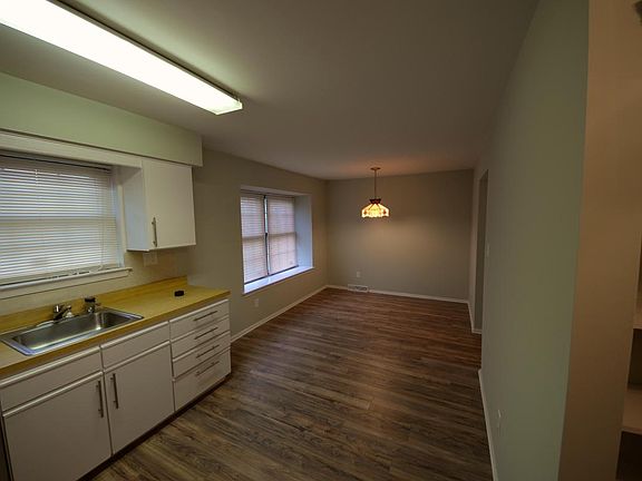 Large eat-in kitchen