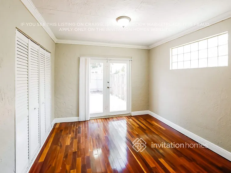 8301 NW 194th Ter — Photo 7