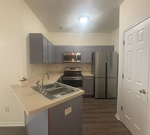 5th image of 1560 Eastern Sunrise Ln