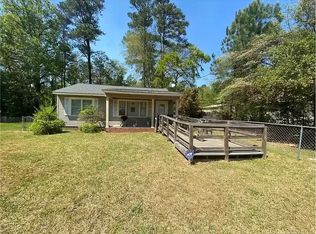 5412 Palm Cir, Fayetteville, NC 28304
