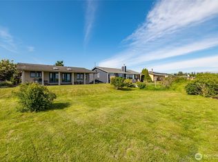 754 Livingston Bay Shore Drive, Camano Island, WA 98282