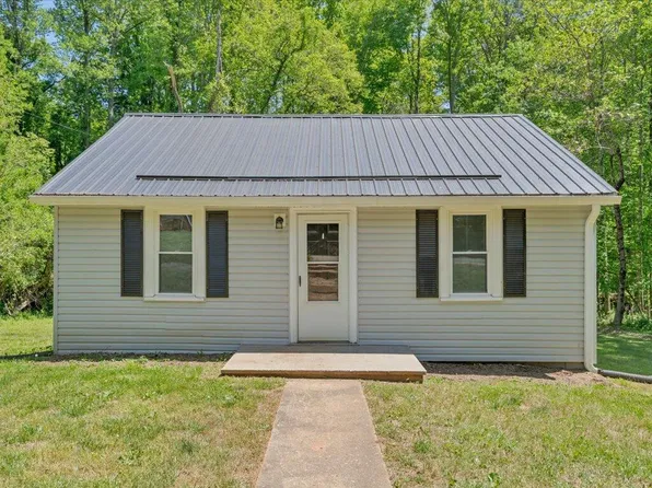 1119 Drewry Rd, Martinsville, VA 24112