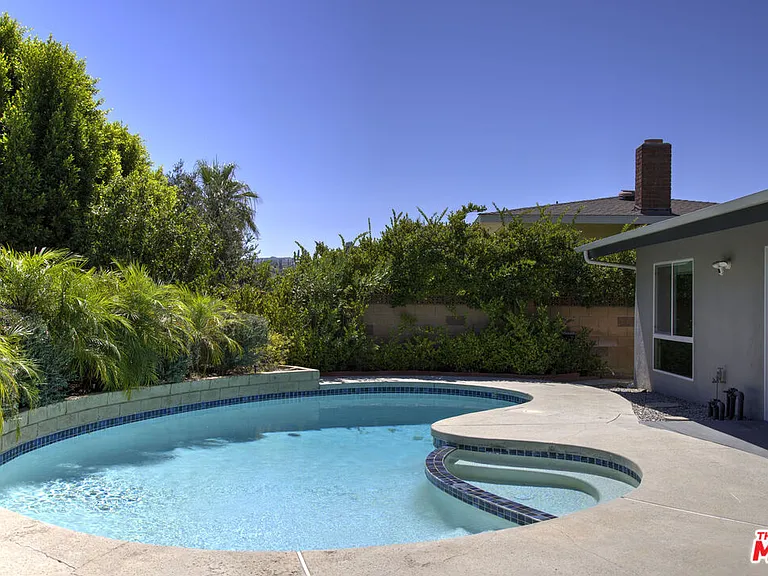 22427 De Kalb Dr — Photo 30