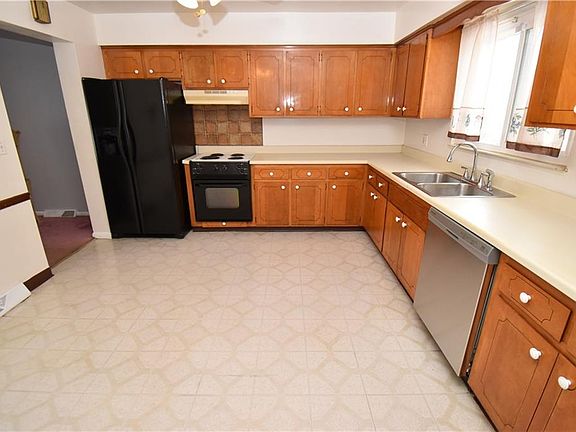 5th image of 27901 Mills Ave #1I