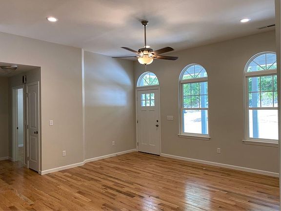 3rd image of 31 John Halford Ct #31