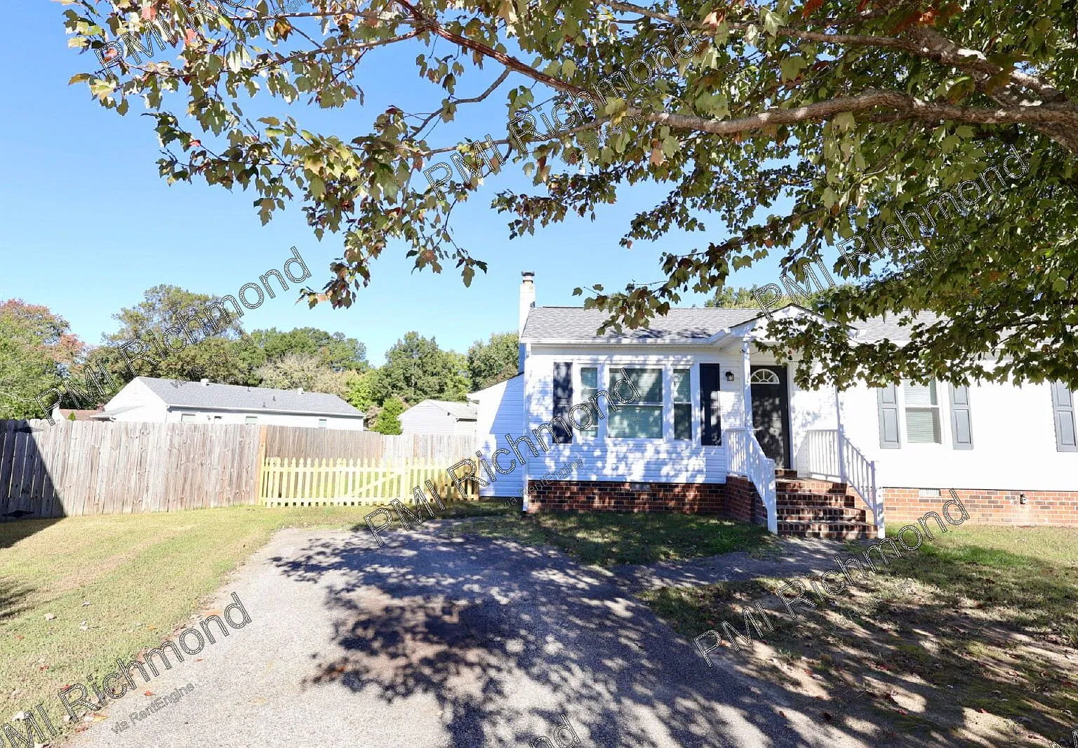 3 bed, 1.0 bath, 1056 sqft, $1,950 — Photo 3