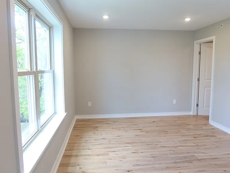 431 N 41st St #2 — Photo 11