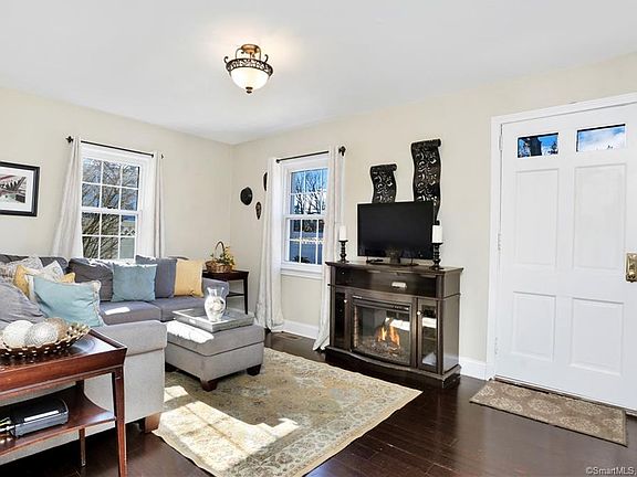 2nd image of 15 Barmore Dr