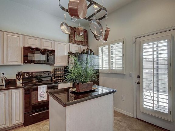 5th image of 4533 N 22nd St Unit 206