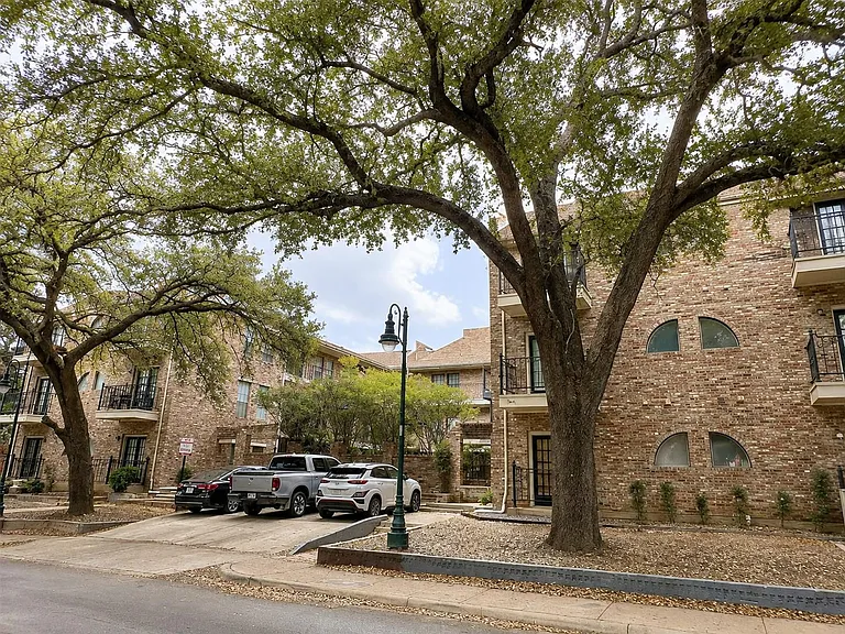 2801 Rio Grande St #203 — Photo 20