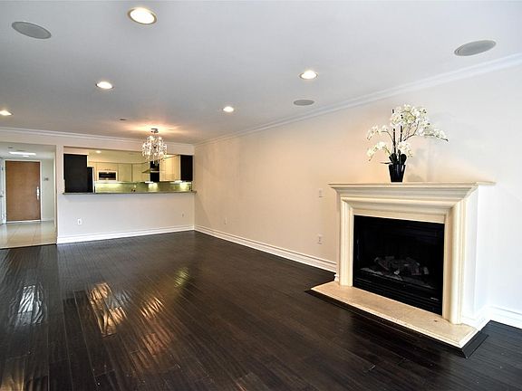 5th image of 1319 N Detroit St #Penthouse 4