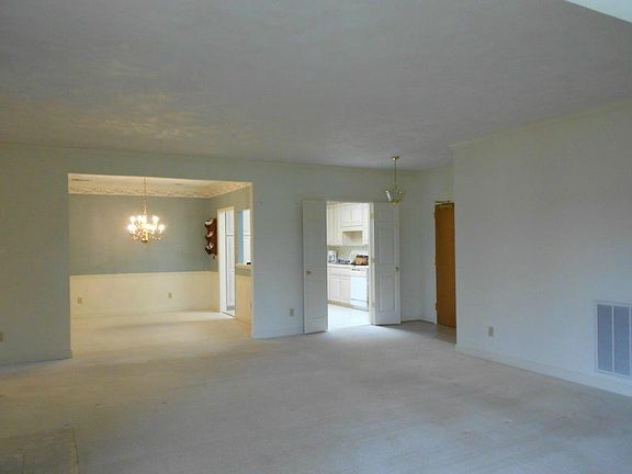 3rd image of 4631 Heather Dr SW Unit 318