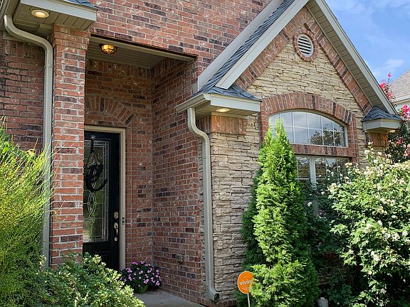 2nd image of 6167 W Persimmon St