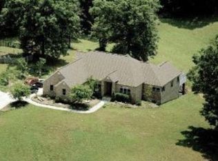 120 Ashford Ln, Lenoir City, TN 37772