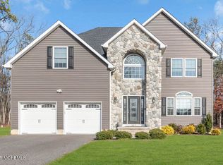 527 Chandler Rd, Jackson, NJ 08527