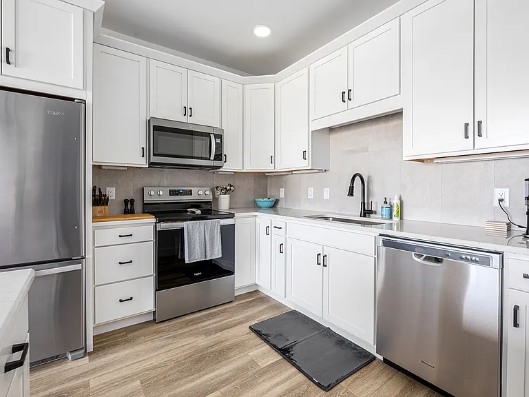222 E State St #201 — Photo 6