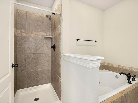 4th image of 3544 E Crow Ln