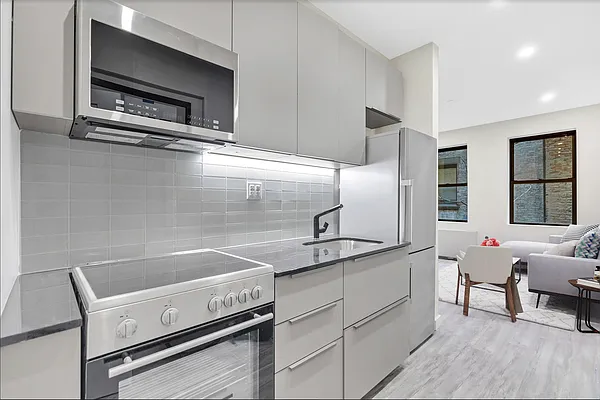 Rented by City Life Realty LLC | media 14