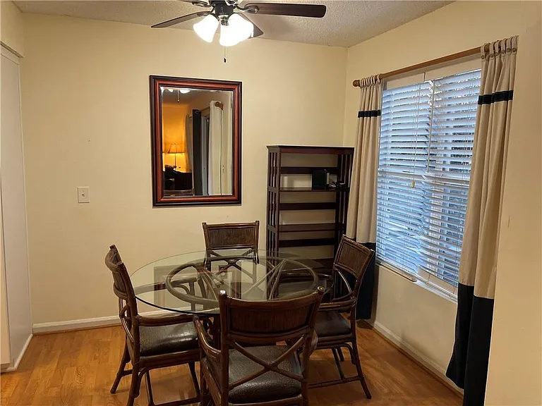 3083 Westwood Way — Photo 9