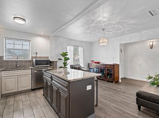 2706 Meadow Bluff Ln, Dallas, TX 75237