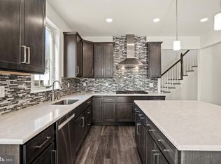 33 Kay Chiarello Way, Hamilton, NJ 08690