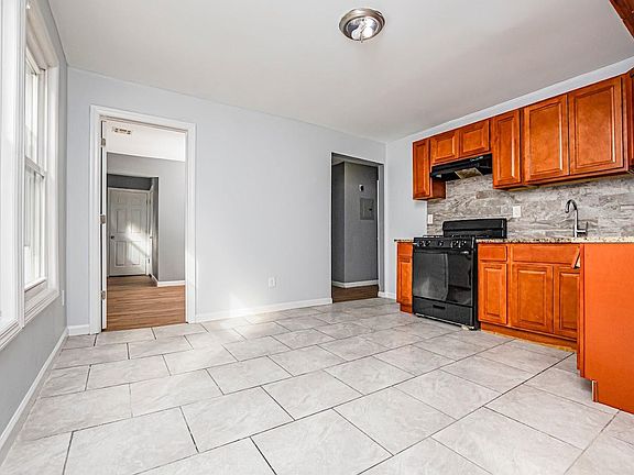3rd image of 53 N Munn Ave
