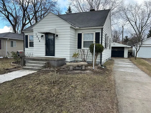 1636 Scott Ave, Port Huron, MI 48060