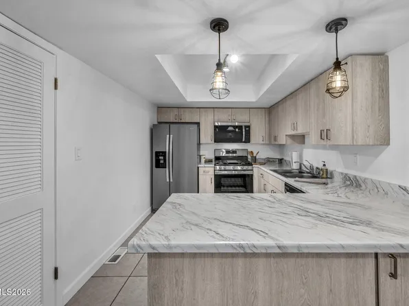 2300 Dickerson Rd APT 11, Reno, NV 89503