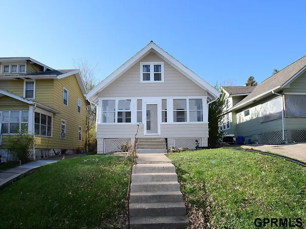 4279 Wirt St, Omaha, NE 68111