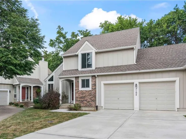 7104 W 155th St, Overland Park, KS 66223