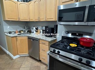 18 Portsmouth St #T, Cambridge, MA 02141