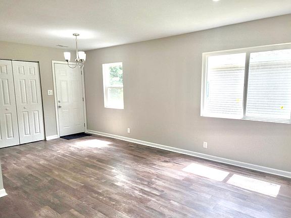 5th image of 4017 Missouri St