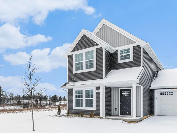 446 Hidden Meadows Dr, Hillsdale, MI 49242