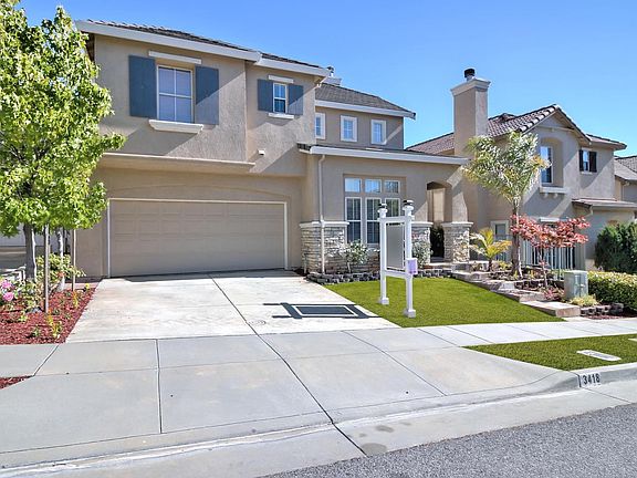 2nd image of 3418 Maroun Pl