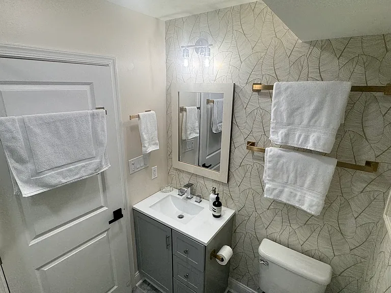 2232 Latona St — Photo 30