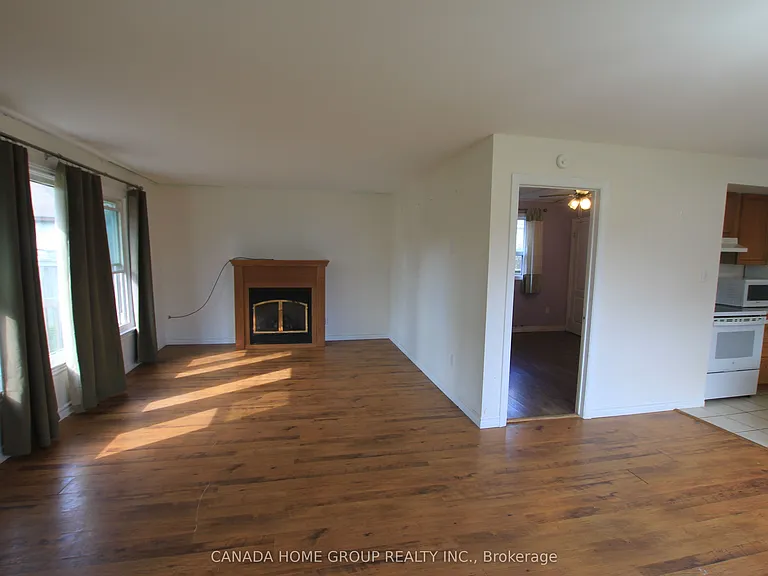 931 Goldie St — Photo 14